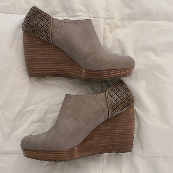 Booties - Picture 4 of 6